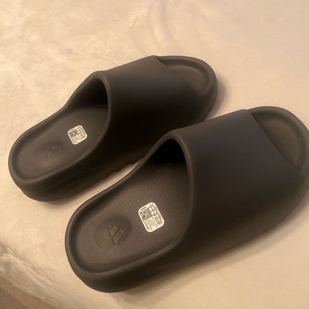 Black Yeezy Slides Brand New